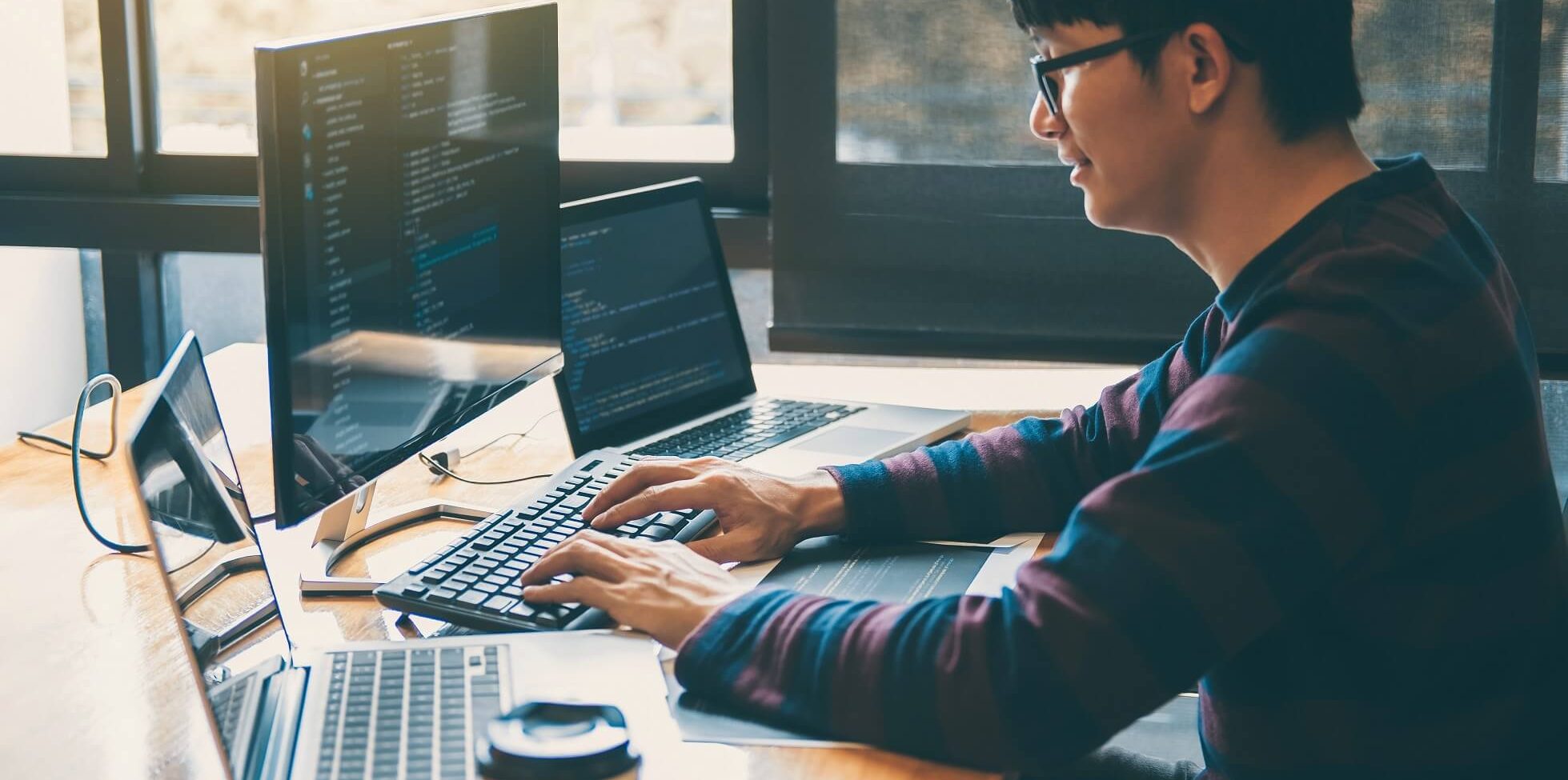 professional development programmer working in pro 2022 11 17 06 07 09 utc 1.jpg