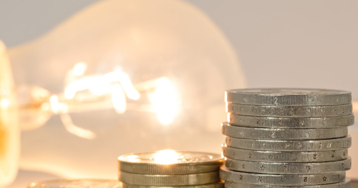 Las principales diferencias entre mercado libre y regulado de la luz  